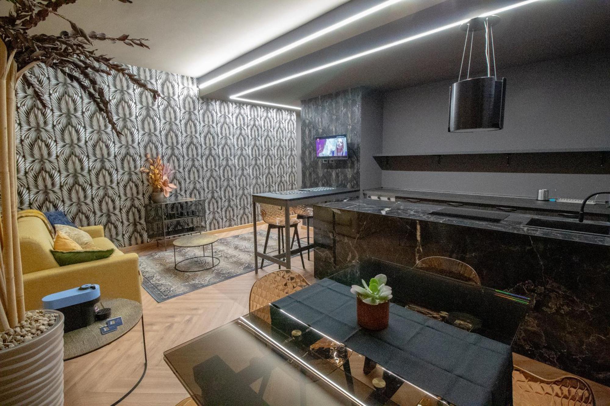شقة Luxury Museo Egizio - Esclusivo Trilocale In Pieno Centro - Free Wifi تورينو المظهر الخارجي الصورة